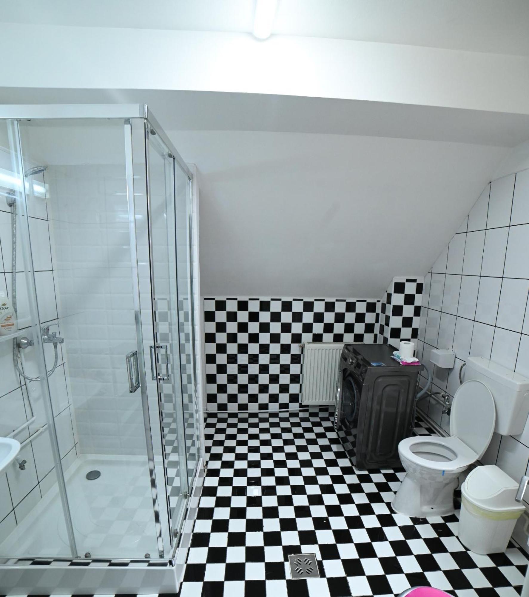 Casa De Vacanta Satic Piatra Craiului La Doi Viermi Zewnętrze zdjęcie