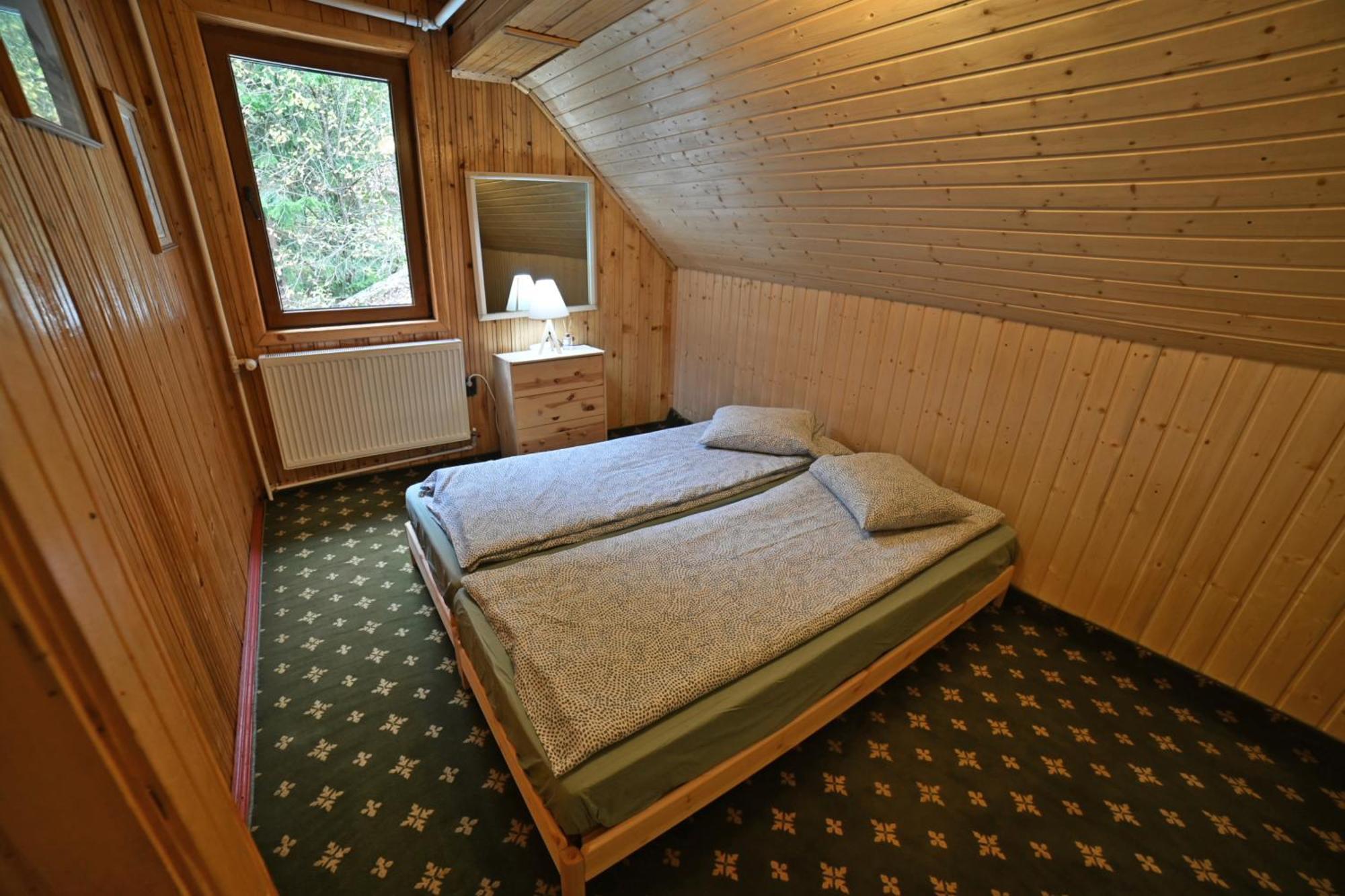 Casa De Vacanta Satic Piatra Craiului La Doi Viermi Zewnętrze zdjęcie